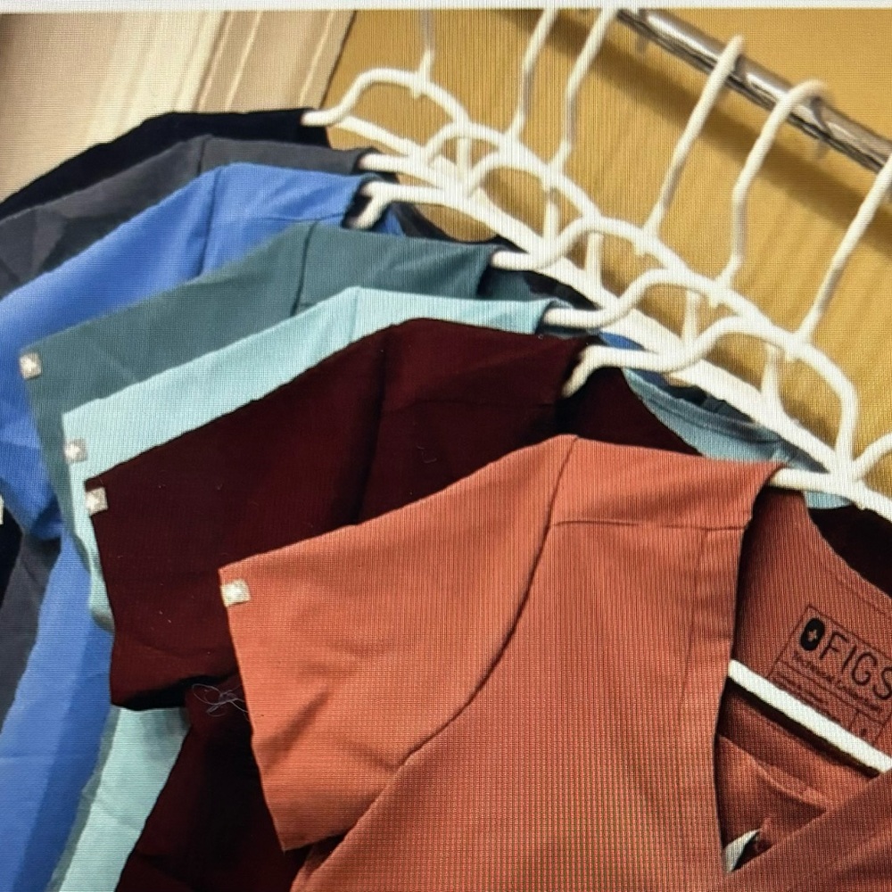 4 sets of FIGS Scrubs! Super cute!